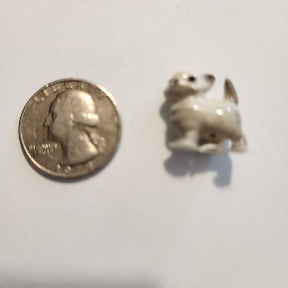 Miniature Porcelean White and Gray Cat Statue - Picture 4 of 5